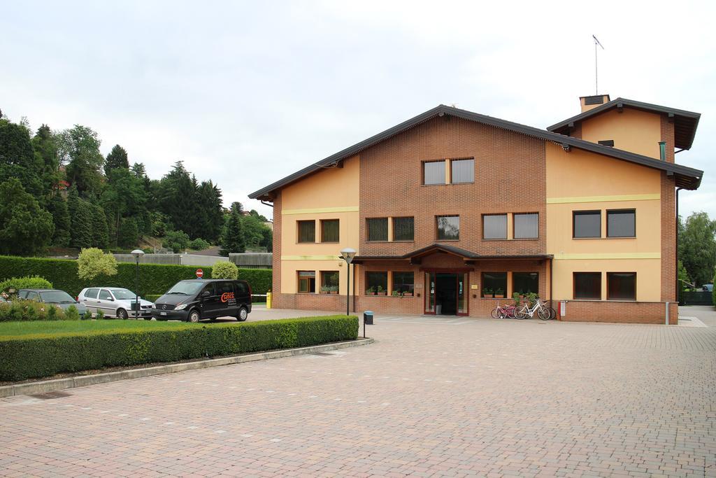 Orange Motel ヴェルジャーテ エクステリア 写真