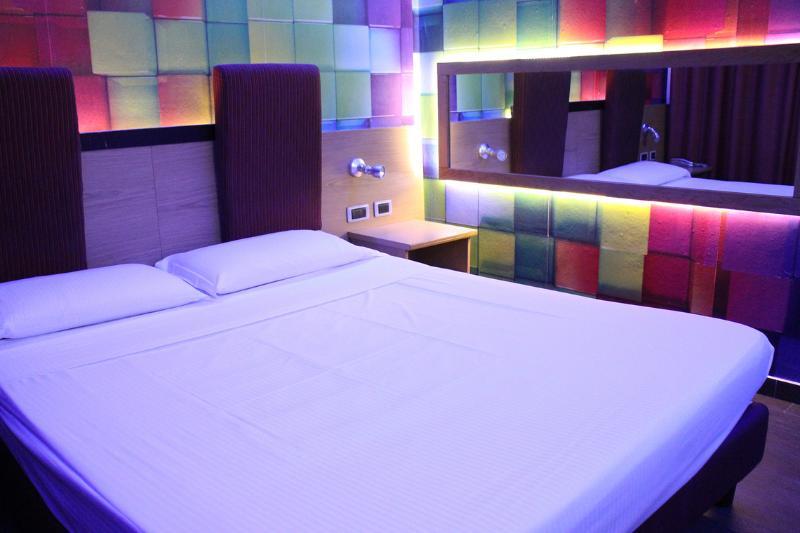Orange Motel ヴェルジャーテ エクステリア 写真